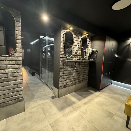 Fortisline Pokoje Z Klimatyzcja Sauna Appartement Opole Buitenkant foto