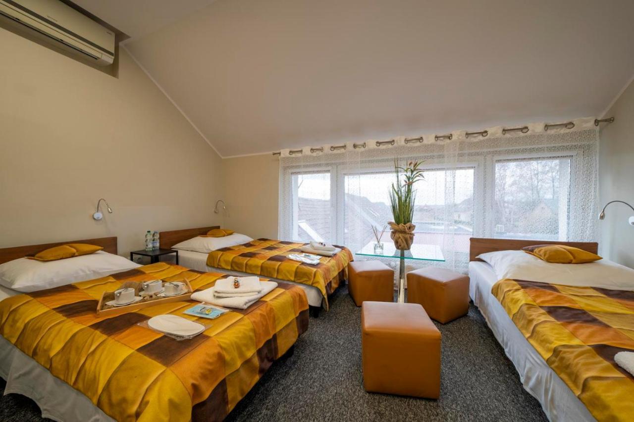 Fortisline Pokoje Z Klimatyzcja Sauna Appartement Opole Buitenkant foto