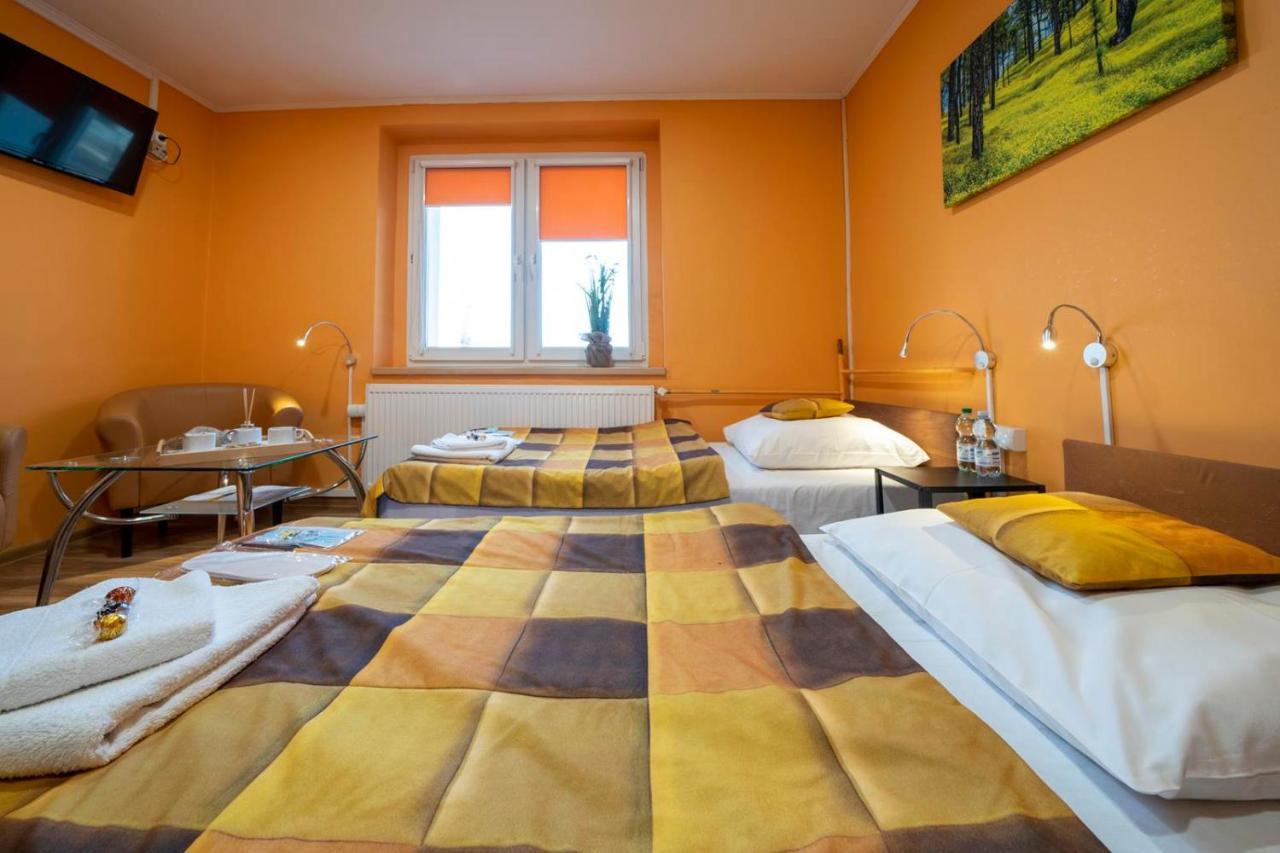 Fortisline Pokoje Z Klimatyzcja Sauna Appartement Opole Buitenkant foto