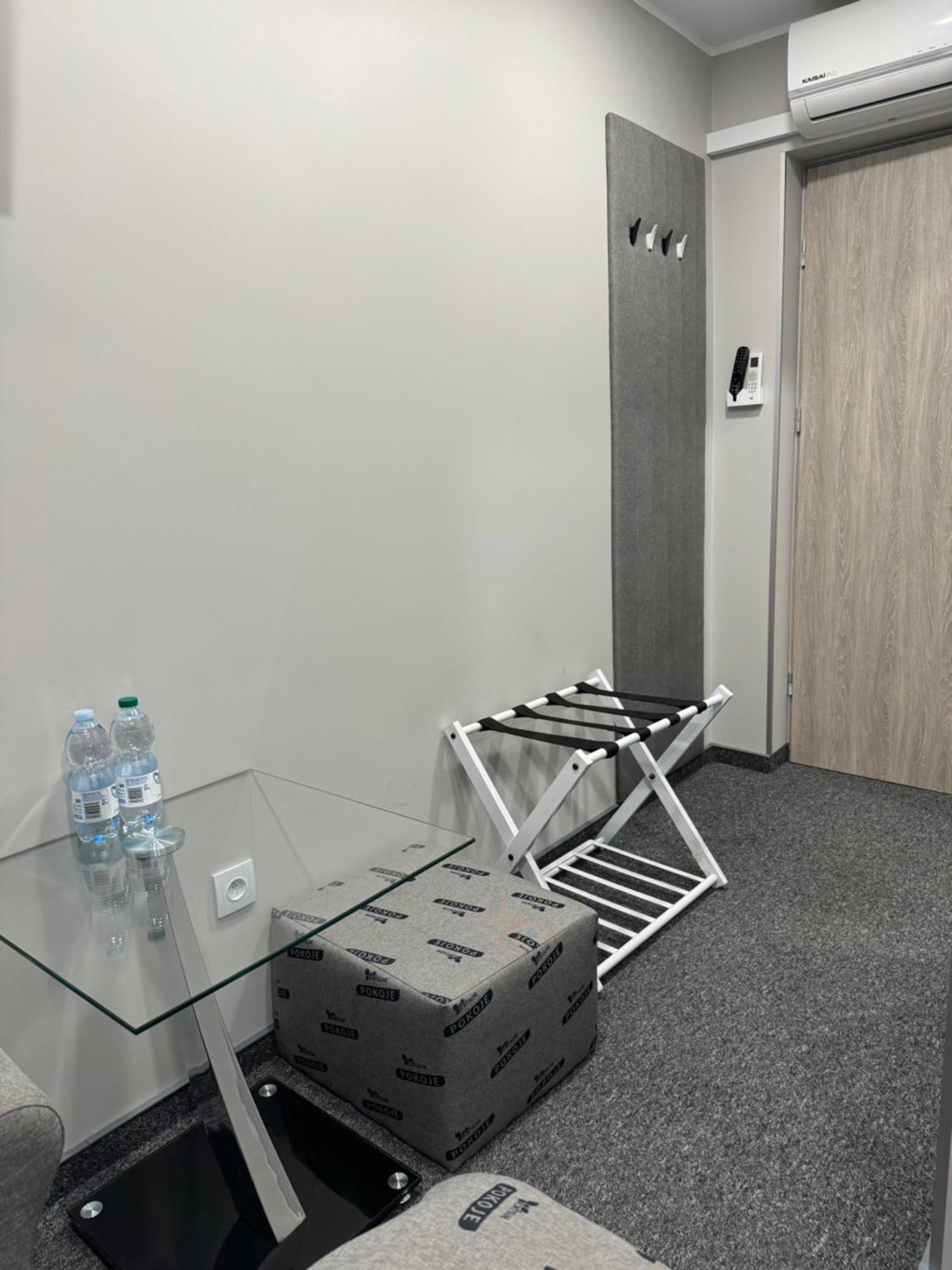 Fortisline Pokoje Z Klimatyzcja Sauna Appartement Opole Buitenkant foto
