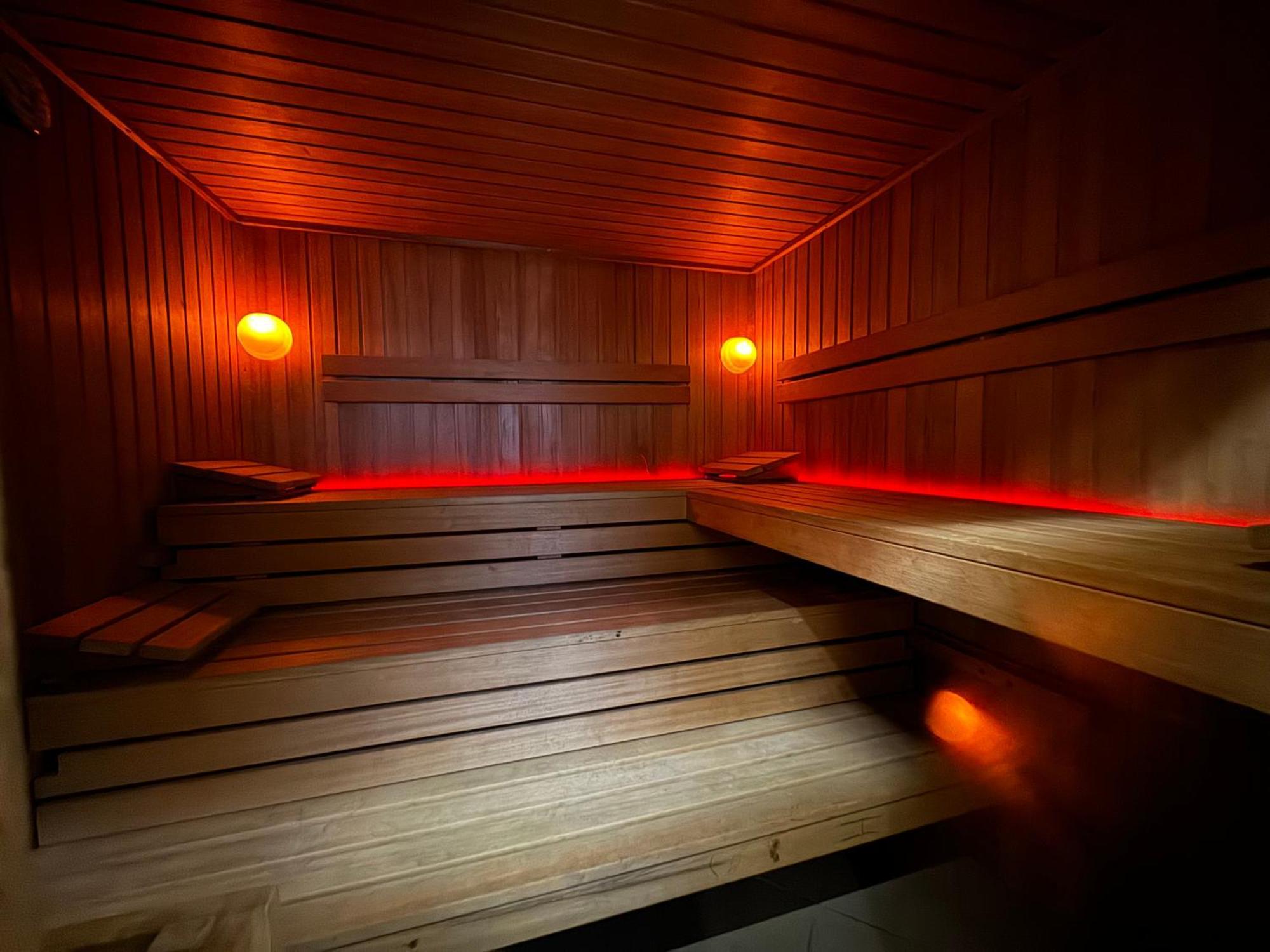 Fortisline Pokoje Z Klimatyzcja Sauna Appartement Opole Buitenkant foto
