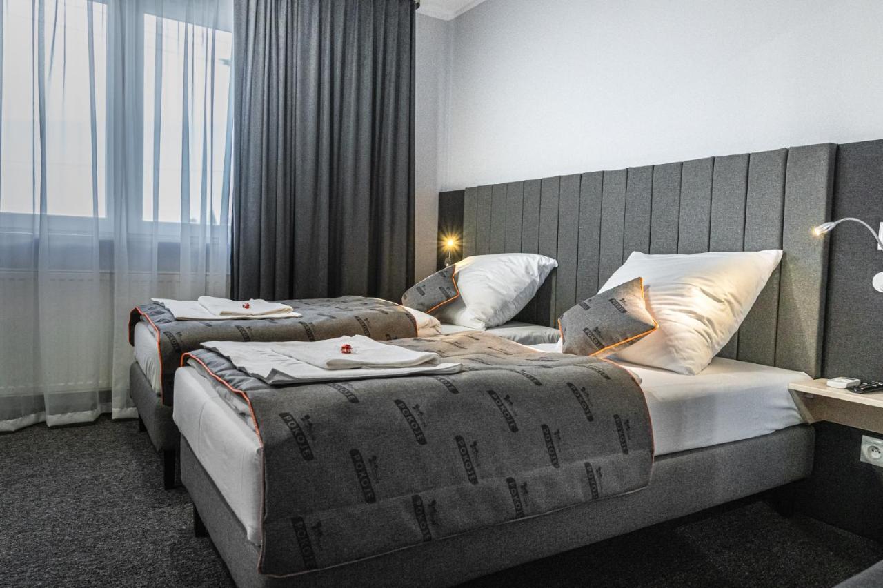 Fortisline Pokoje Z Klimatyzcja Sauna Appartement Opole Buitenkant foto