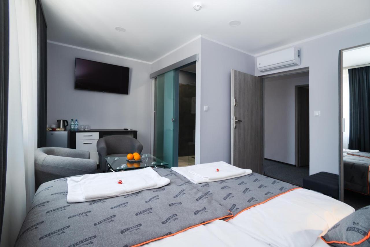 Fortisline Pokoje Z Klimatyzcja Sauna Appartement Opole Buitenkant foto