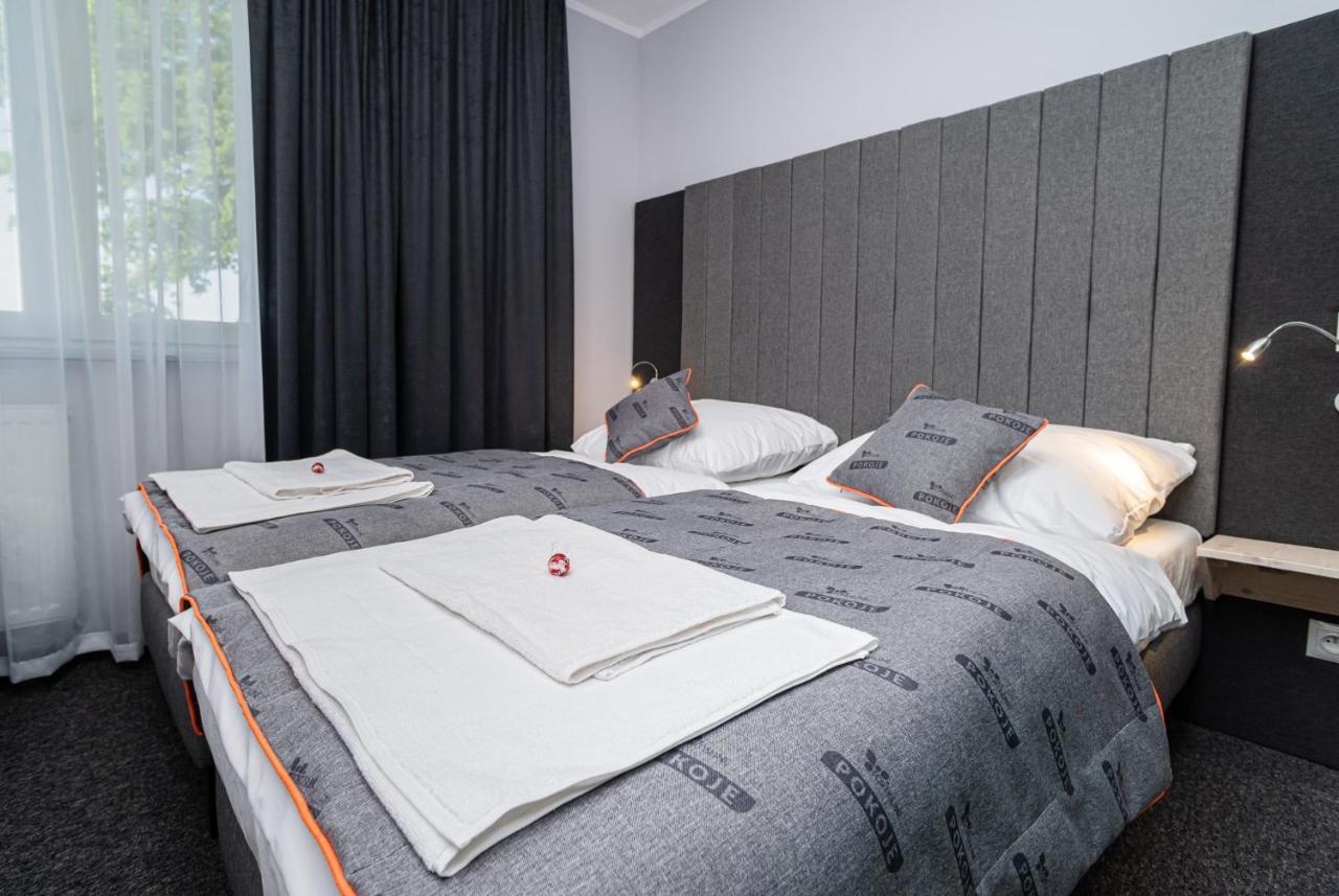 Fortisline Pokoje Z Klimatyzcja Sauna Appartement Opole Buitenkant foto
